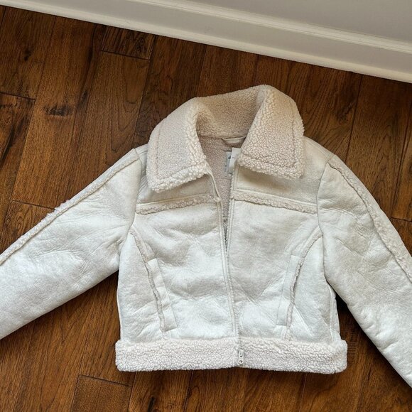 Abercrombie & Fitch: Sherpa Cream Crop Coat: Women’s Size L - Picture 4 of 10